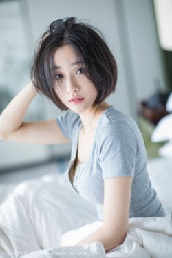 两根紫黑肿胀隔着一层薄膜
